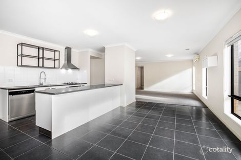 Property photo of 11 Lusitano Way Clyde North VIC 3978