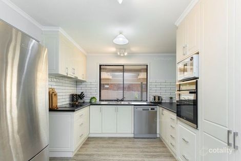 Property photo of 3 Primrose Court Kennington VIC 3550