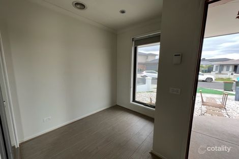 Property photo of 28 Esther Street Truganina VIC 3029