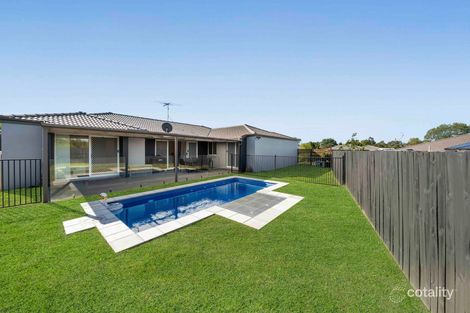 Property photo of 31 Aqua Crescent Redland Bay QLD 4165