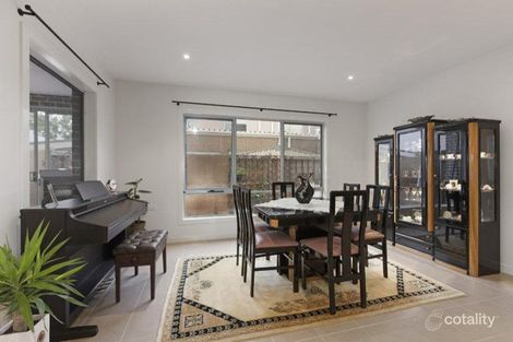 Property photo of 4 Scotch Avenue Keysborough VIC 3173