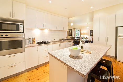 Property photo of 13 Anne Street McKinnon VIC 3204