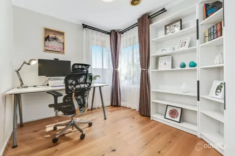 Property photo of 7 Edrington Park Drive Berwick VIC 3806