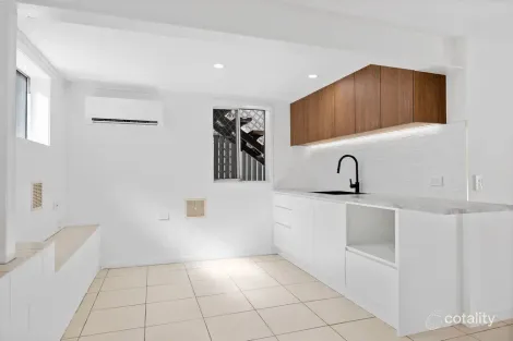 Property photo of 15 Kurrambee Avenue Ashmore QLD 4214