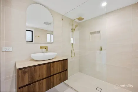 Property photo of 15 Kurrambee Avenue Ashmore QLD 4214