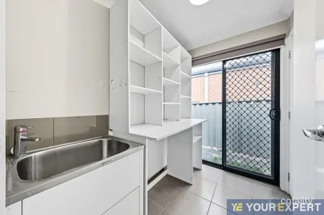 Property photo of 101 Scotsdale Drive Cranbourne East VIC 3977