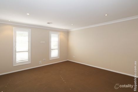 8 Marylands Way, Bourkelands, NSW 2650