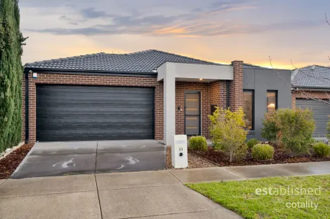 11 Bergdorf St, Point Cook, VIC 3030