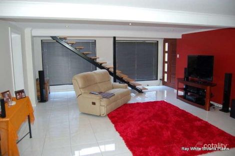 Property photo of 24 Pine Street Hillcrest QLD 4118