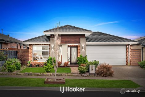 Property photo of 11 Barrier Parade Clyde North VIC 3978
