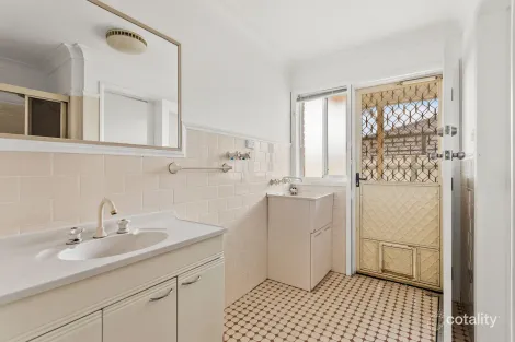 Property photo of 1/6 Lachlan Avenue Barrack Heights NSW 2528