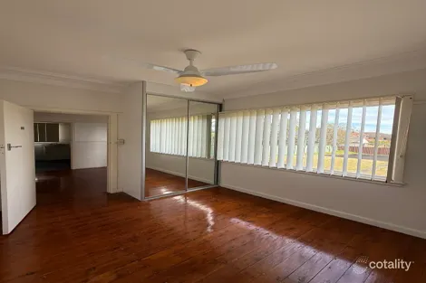 Property photo of 220 Waterloo Road Greenacre NSW 2190