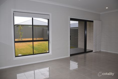 Property photo of 1/8B Seaside Boulevard Fern Bay NSW 2295