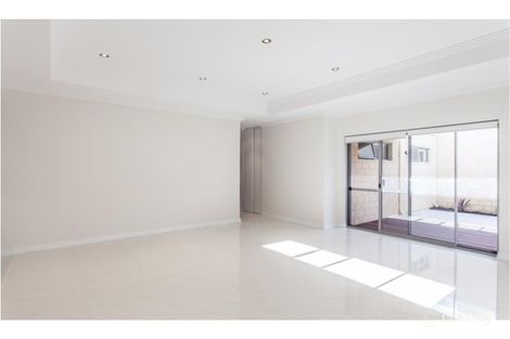 Property photo of 22B Tuckfield Way Nollamara WA 6061