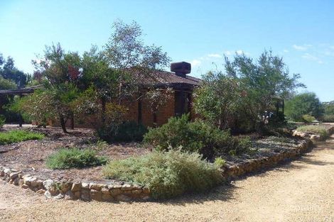 6 James Rd, Lewiston, SA 5501