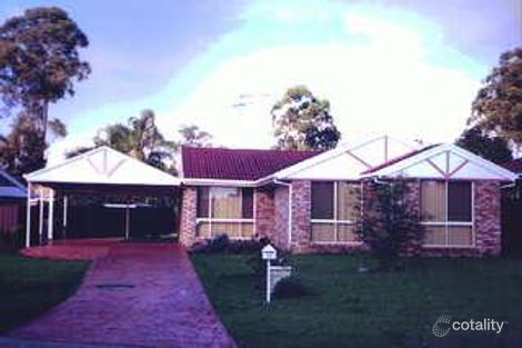 17 Kenny Cl, St Helens Park, NSW 2560