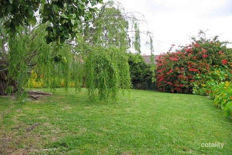 Property photo of 16 Caladenia Way Koongamia WA 6056