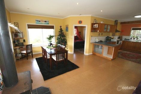 Property photo of 16 Sinclair Avenue Surf Beach VIC 3922
