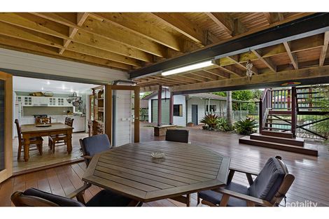 Property photo of 38 Bundilla Parade Berkeley Vale NSW 2261