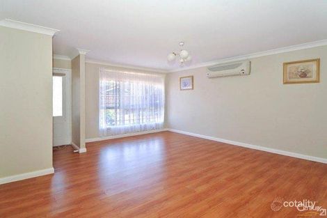 Property photo of 7/26 Parkview Avenue Picnic Point NSW 2213