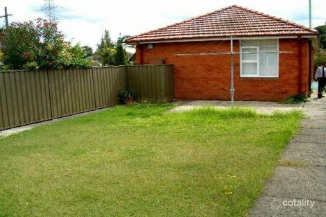 Property photo of 12 Jacqueline Crescent Greenacre NSW 2190