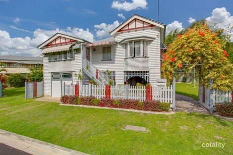 11 Owen St, Wooloowin, QLD 4030