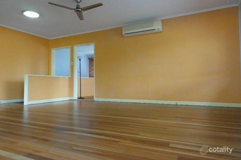 Property photo of 32 Luprena Street Mansfield QLD 4122