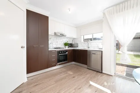 Property photo of 11 Laruso Lane Wollert VIC 3750