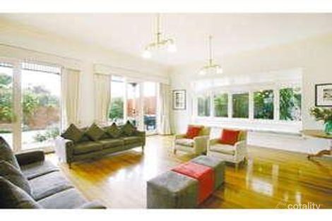 Property photo of 47 Mathoura Road Toorak VIC 3142