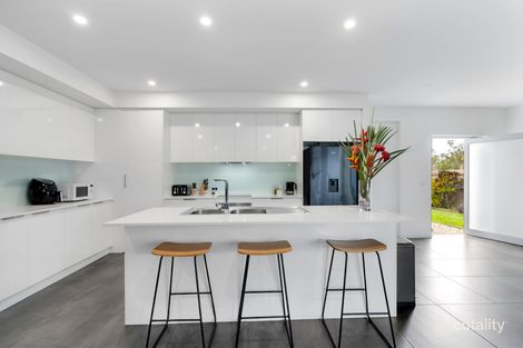 Property photo of 4 Mooreland Place Kewarra Beach QLD 4879