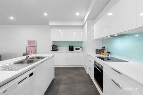 Property photo of 4 Mooreland Place Kewarra Beach QLD 4879