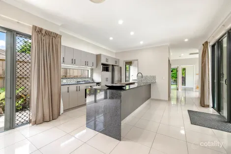 Property photo of 5/5 The Entrance Kewarra Beach QLD 4879