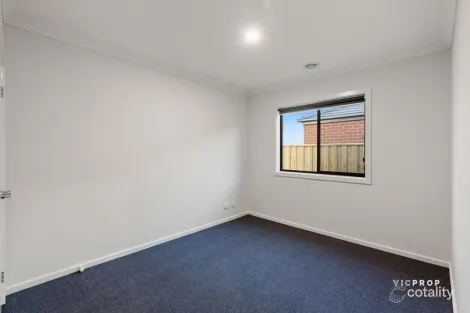 Property photo of 62 Winfred Drive Mambourin VIC 3024