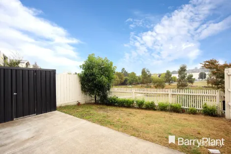 Property photo of 33 Belsay Chase Chirnside Park VIC 3116