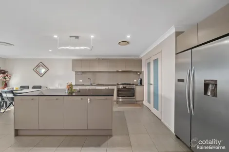 Property photo of 31 Dalmatia Avenue Edmondson Park NSW 2174