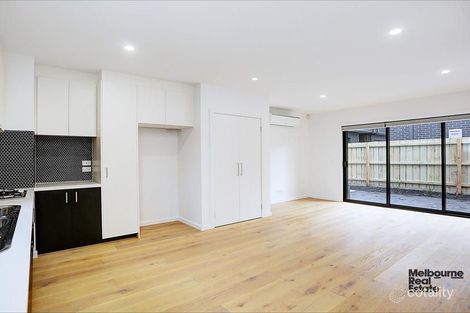 Property photo of 2/4 McComas Street Reservoir VIC 3073