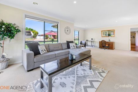 Property photo of 13 Tinnock Place Orange NSW 2800