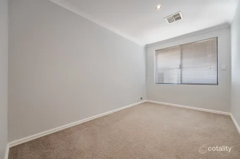 Property photo of 19 Tranquility Way Halls Head WA 6210