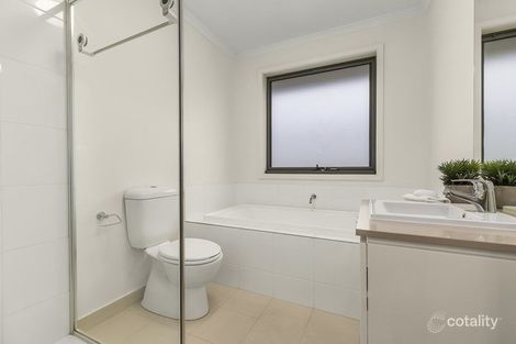 Property photo of 21 Ellis Park Avenue Mulgrave VIC 3170