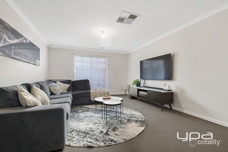 Property photo of 20 Foyle Crescent Weir Views VIC 3338