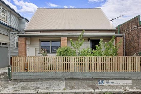 218 Gosford Rd, Adamstown, NSW 2289