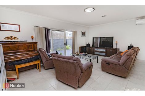 Property photo of 21 Highbury Circuit Craigieburn VIC 3064