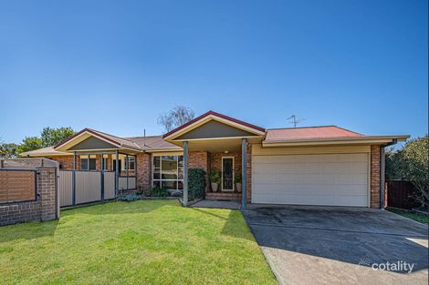 Property photo of 9 Fiona Place Armidale NSW 2350