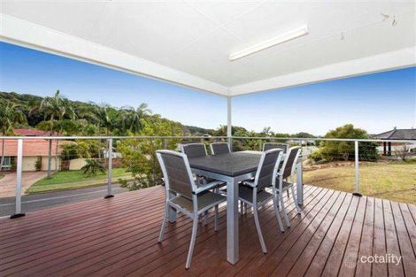 29 Silky Oak Dr, Caves Beach, NSW 2281