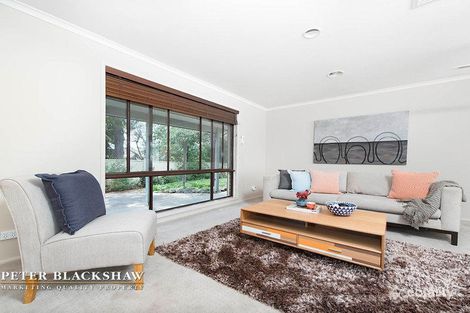 Property photo of 76 Sternberg Crescent Wanniassa ACT 2903