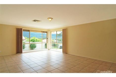 Property photo of 7 Hibiscus Place Bomaderry NSW 2541