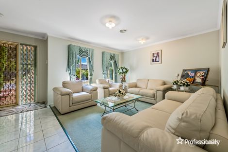 Property photo of 17 Odonnell Drive Caroline Springs VIC 3023