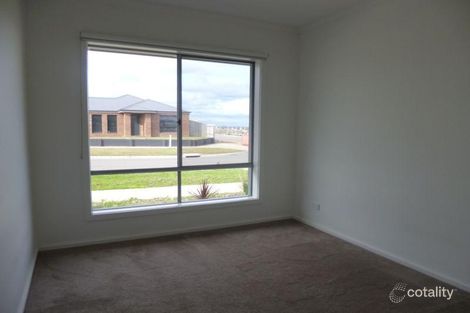 Property photo of 20 Tree Street Waurn Ponds VIC 3216