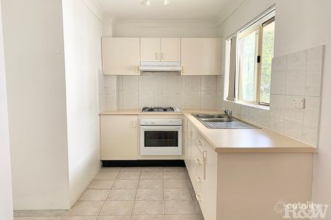 Property photo of 16/8 Fourth Avenue Blacktown NSW 2148