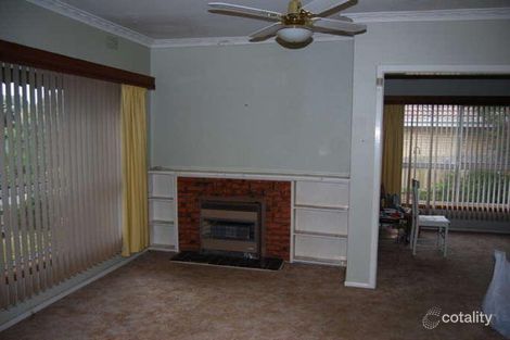 Property photo of 18 Hayfield Road Mount Waverley VIC 3149